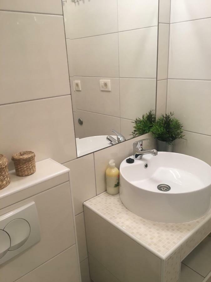 Apartments Lucia Паг Екстериор снимка